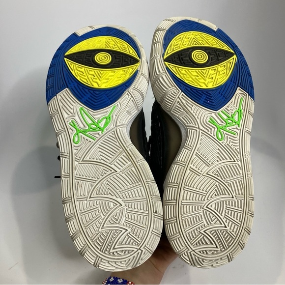 Nike Kyrie 6 sneakers black white iridescent mens size 9.5 athletic activewear - Picture 7 of 13